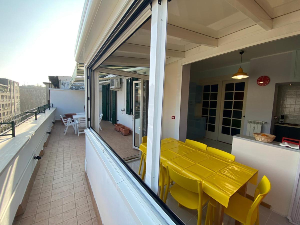 Fashion And Design - Terrace In Centrale Milan Extérieur photo